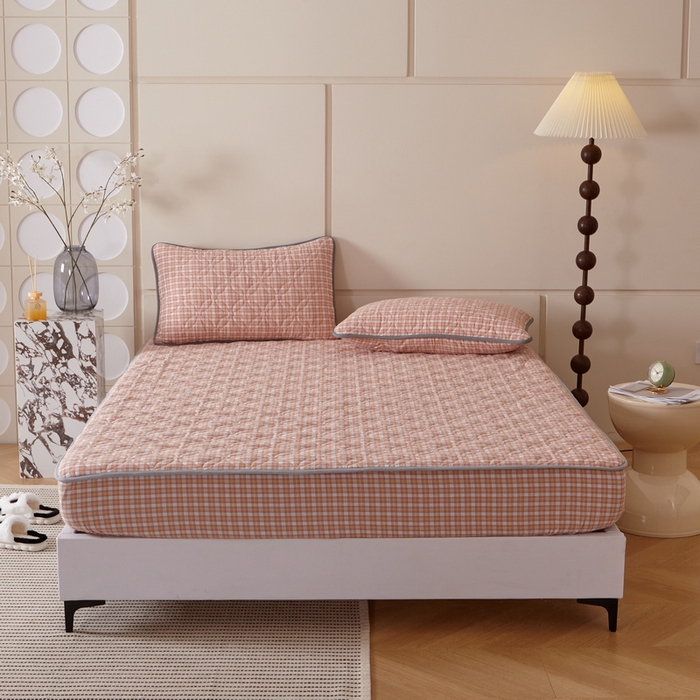 91家纺网 家纺一手货源 找家纺 杜先生 2024新款无印风水洗棉夹棉床笠 蜜橘格