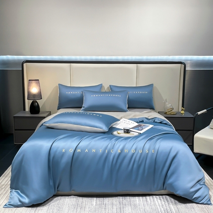 91家纺网 家纺一手货源 找家纺 花愿（原花纪） 2025新款轻奢刺绣水洗冰丝四件套-贝拉 宾利蓝+珍珠灰