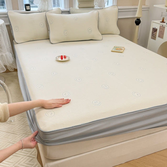 91家纺网 家纺一手货源 找家纺 全季家居 2024新款5A速冷PE小动物系列凉豆豆席 笑脸-天蓝-床笠款