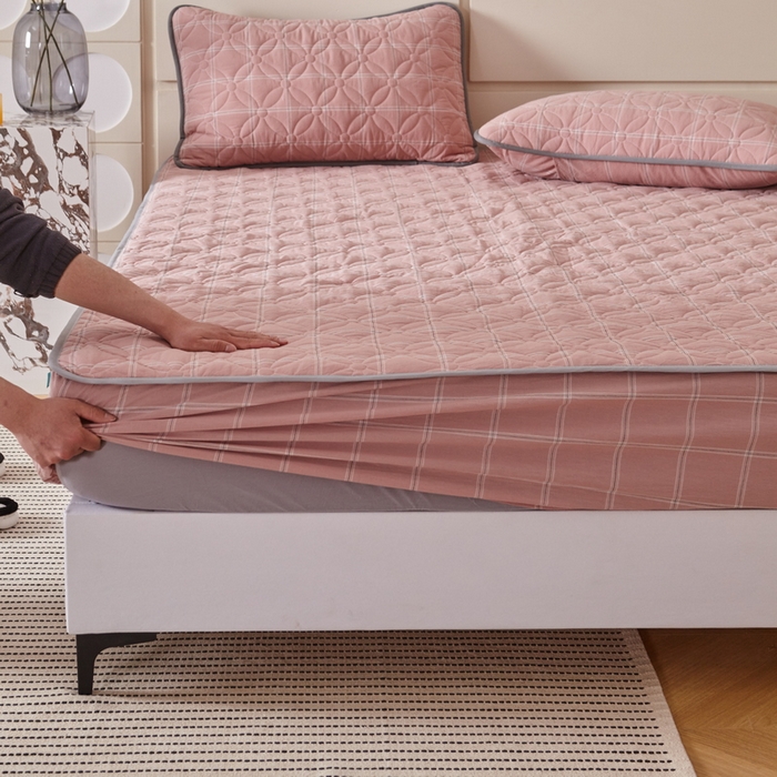 91家纺网 家纺一手货源 找家纺 杜先生 2024新款无印风水洗棉夹棉床笠 蜜粉大格