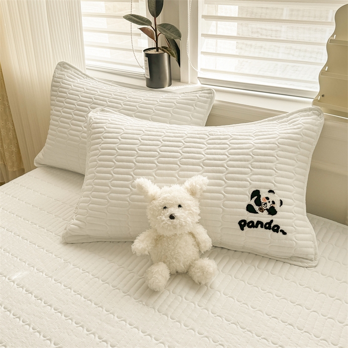 91家纺网 家纺一手货源 找家纺 857家居 2024新款A类原棉大豆夹棉床笠-奶茶熊 奶茶熊-象牙白