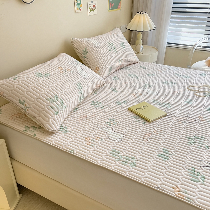 91家纺网 家纺一手货源 找家纺 世纪绒品 2026新款凉感丝印花款乳胶凉席 仙草兔