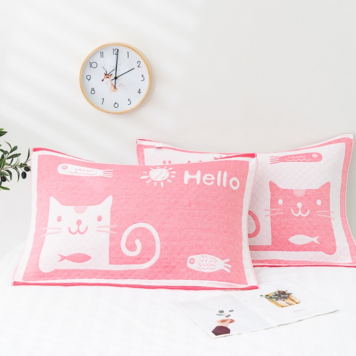 91家纺网 家纺一手货源 找家纺 朴尔家纺-毛巾被 2024新款特惠混纺棉质三层纱布独版AB面枕巾 52*78cm一对 爱鱼的猫粉