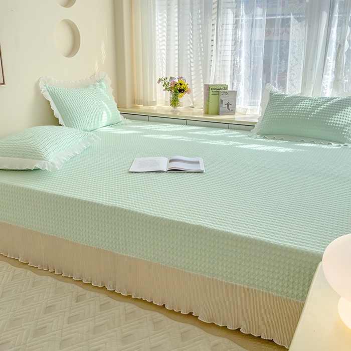 91家纺网 家纺一手货源 找家纺 冬然家纺 2024新款素色花边系列冰豆豆榻榻米凉席 抹茶绿