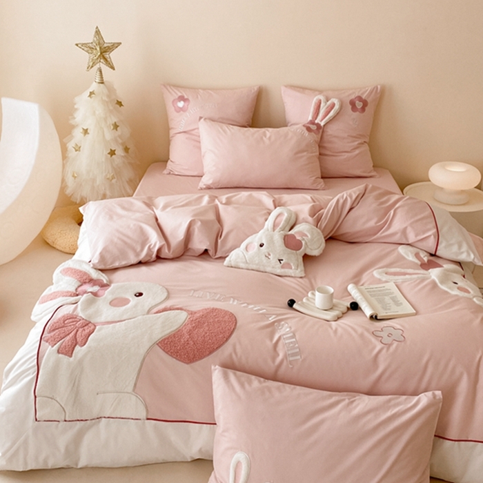 91家纺网 家纺一手货源 找家纺 （总）星野家居 2024春夏新品加厚40s水洗棉贴布绣四件套-抱抱兔