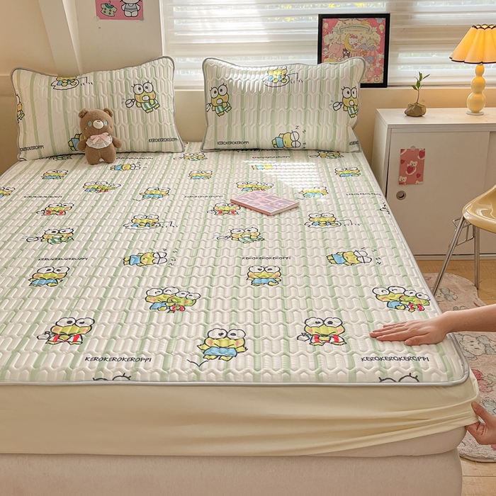 91家纺网 家纺一手货源 找家纺 金爱家 2024新款库洛米床笠款凉感丝乳胶凉席 床笠款-夏日大眼蛙