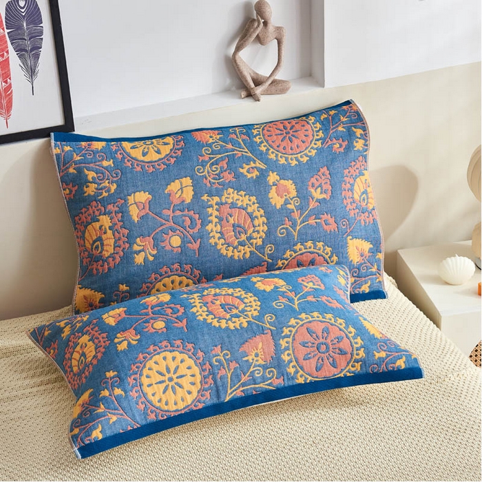 91家纺网 家纺一手货源 找家纺 朴尔家纺2024新款民族风彩棉系列四层纱布枕巾 花花世界蓝