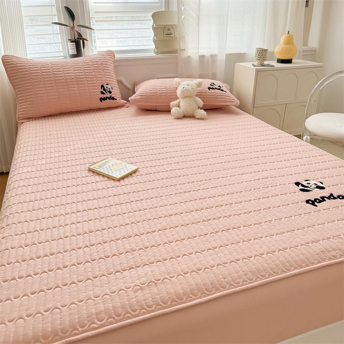 91家纺网 家纺一手货源 找家纺 857家居 2024新款A类原棉大豆夹棉床笠-奶茶熊 奶茶熊-玫瑰粉