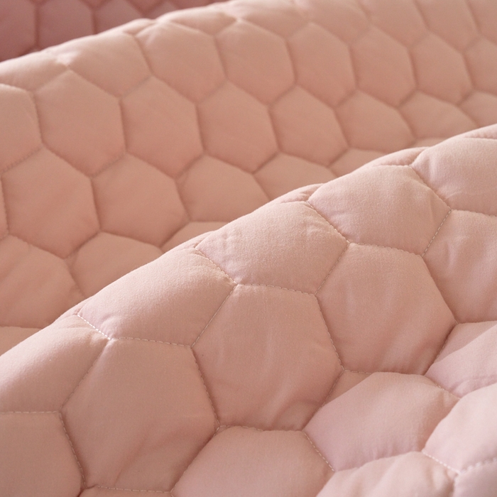 91家纺网 家纺一手货源 找家纺 恋绒家纺 2025新款A类刺绣款床褥学生软床垫子床护垫软垫（图2） 可爱熊-浅豆沙