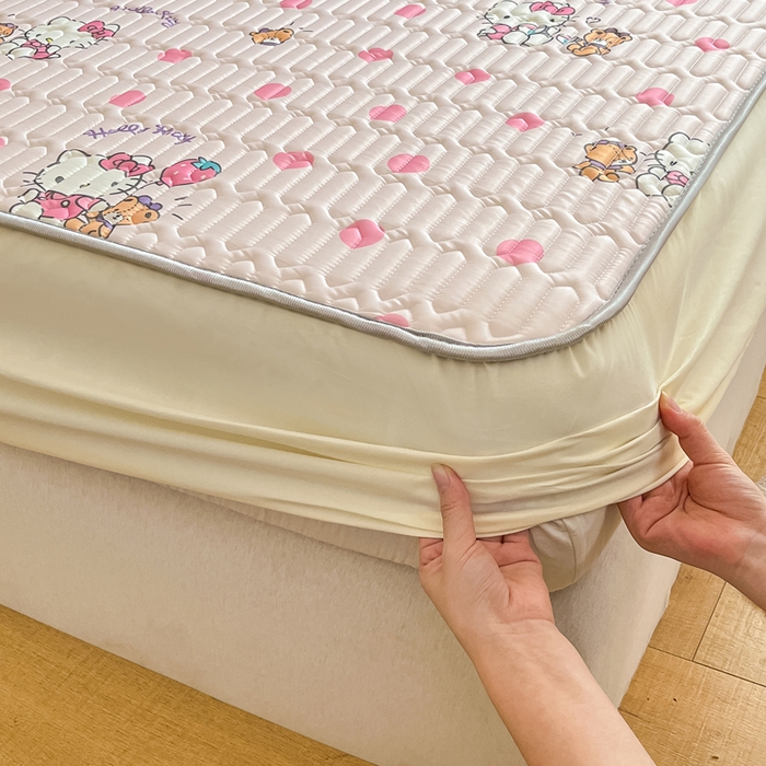 91家纺网 家纺一手货源 找家纺 金爱家 2024新款库洛米床笠款凉感丝乳胶凉席 床笠款-玩偶kt