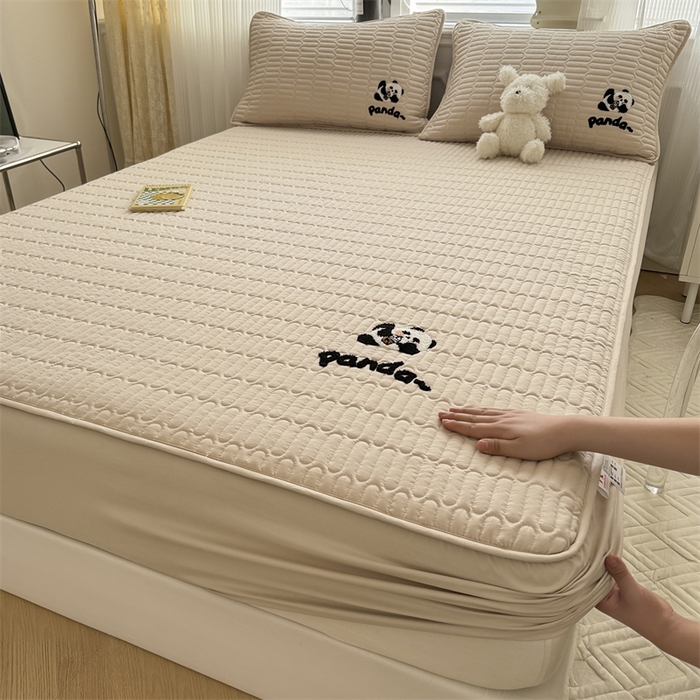 91家纺网 家纺一手货源 找家纺 857家居 2024新款A类原棉大豆夹棉床笠-奶茶熊 奶茶熊-卡布基诺