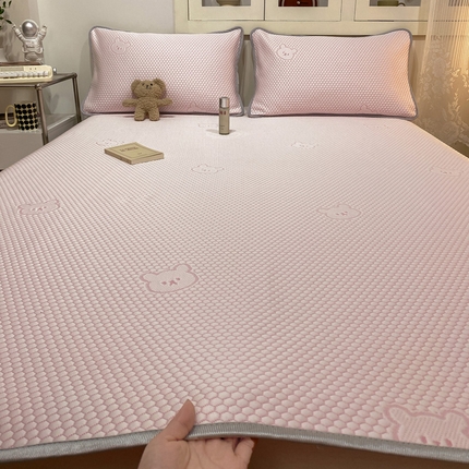 91家纺网 家纺一手货源 找家纺 （总）眠势力 2025新款冰豆豆凉席冷感凉豆豆软凉席三件套