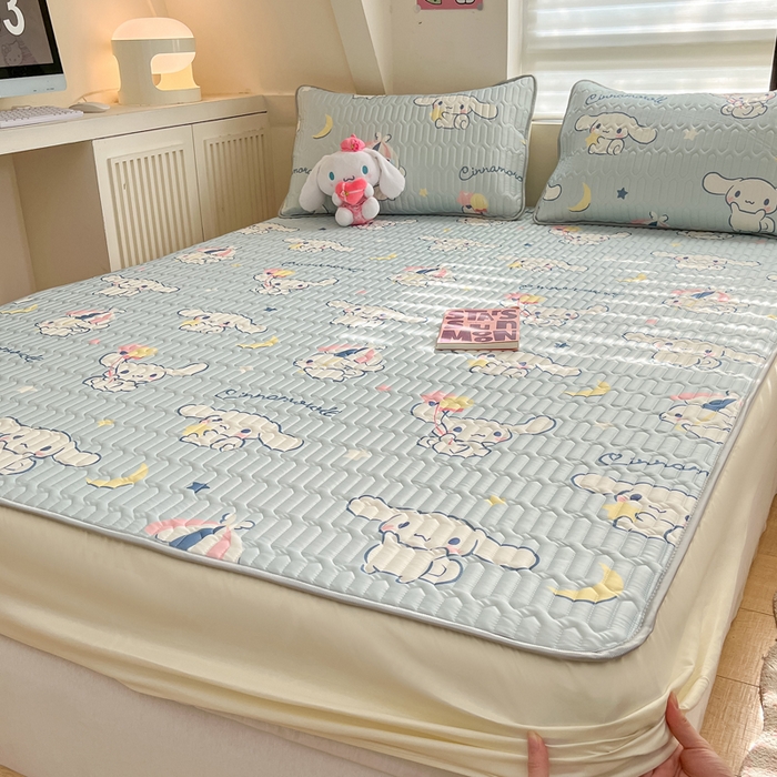 91家纺网 家纺一手货源 找家纺 金爱家 2024新款库洛米床笠款凉感丝乳胶凉席 床笠款-月亮玉桂狗