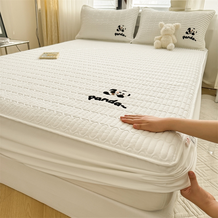 91家纺网 家纺一手货源 找家纺 857家居 2024新款A类原棉大豆夹棉床笠-奶茶熊 奶茶熊-象牙白