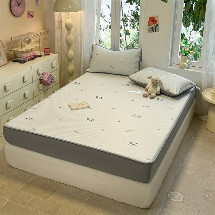 91家纺网 家纺一手货源 找家纺 启程家纺 2024春夏A类凉豆豆凉席床笠款凉席套件 小熊头