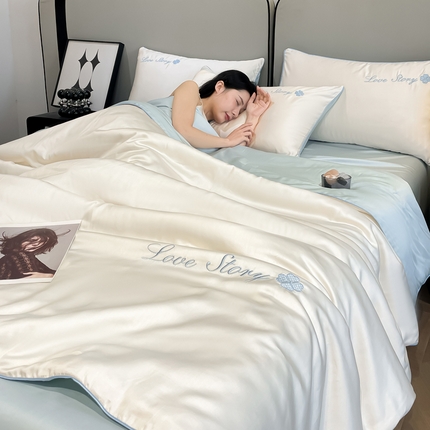 91家纺网 家纺一手货源 找家纺 如一 2024新款麻绳系列水洗冰丝夏被四件套 四叶草-奶天蓝