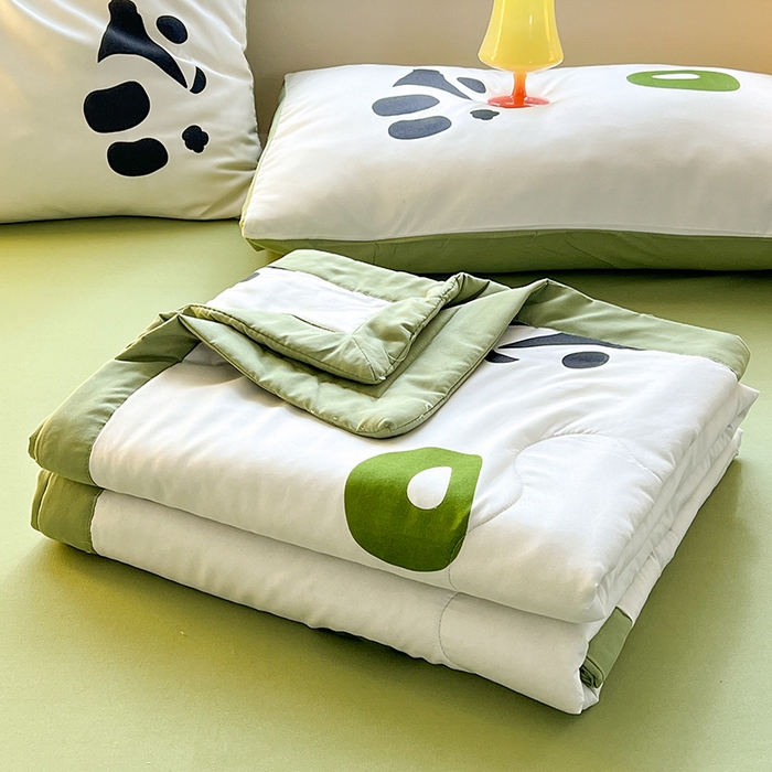 91家纺网 家纺一手货源 找家纺 妖妖家纺 2024新款超柔软糯水洗云朵棉印花夏被四件套 国宝梦境