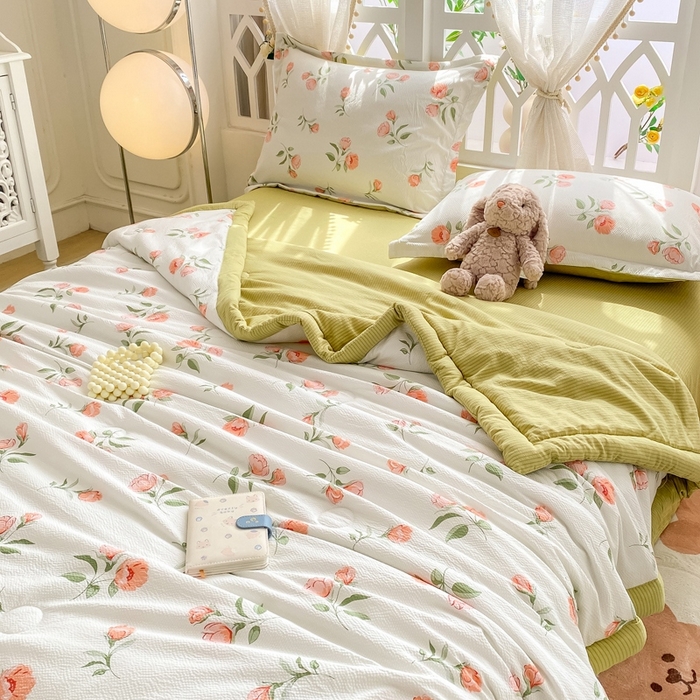 91家纺网 家纺一手货源 找家纺 恋之巢2024新款 泡泡棉印花夏被四件套 花季-绿