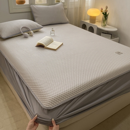 91家纺网 家纺一手货源 找家纺 （总）眠势力 2025新款冰豆豆凉席冷感凉豆豆软凉席三件套