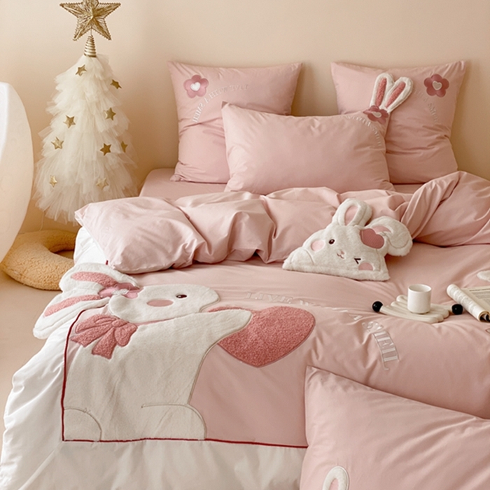 91家纺网 家纺一手货源 找家纺 （总）星野家居 2024春夏新品加厚40s水洗棉贴布绣四件套-抱抱兔