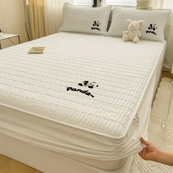 91家纺网 家纺一手货源 找家纺 857家居 2024新款A类原棉大豆夹棉床笠-奶茶熊 奶茶熊-象牙白