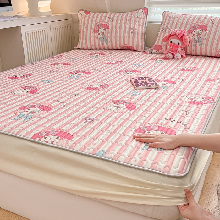 91家纺网 家纺一手货源 找家纺 金爱家 2024新款库洛米床笠款凉感丝乳胶凉席 床笠款-粉梦美乐蒂