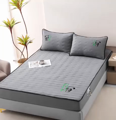 91家纺网 家纺一手货源 找家纺 恒尚居 2024新款熊猫刺绣水洗原棉大豆床笠-四季款 深灰色