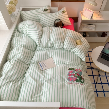 91家纺网 家纺一手货源 找家纺 （总）子钦 2024新款水洗棉撞色刺绣四件套-龙年大发