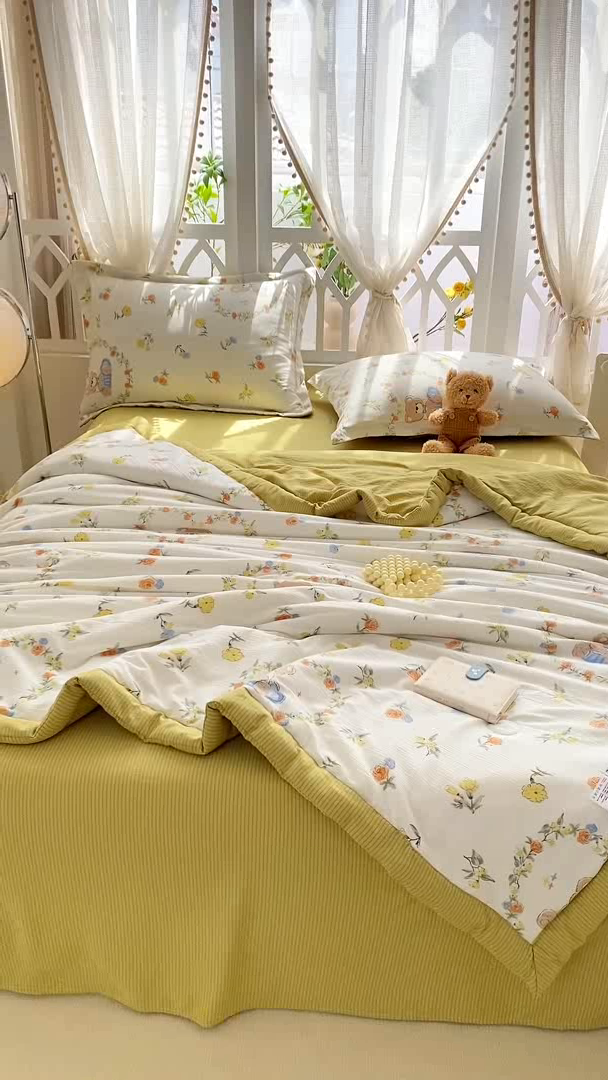 91家纺网 家纺一手货源 找家纺 恋之巢2024新款 泡泡棉印花夏被四件套 花季-绿