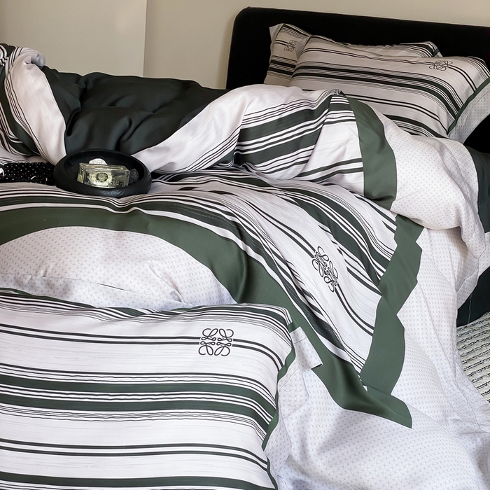 91家纺网 家纺一手货源 找家纺 优悦生活馆 2024新款天丝宽边拼角四件套-商务系列 伯爵荣耀-绿