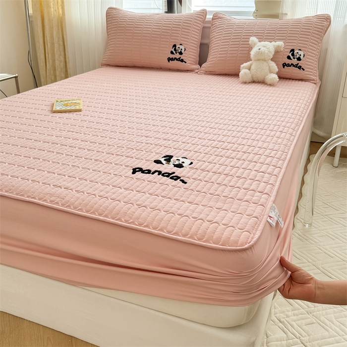 91家纺网 家纺一手货源 找家纺 857家居 2024新款A类原棉大豆夹棉床笠-奶茶熊 奶茶熊-玫瑰粉