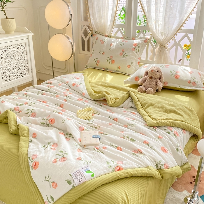 91家纺网 家纺一手货源 找家纺 恋之巢2024新款 泡泡棉印花夏被四件套 花季-绿