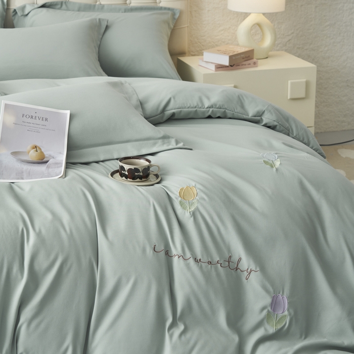 91家纺网 家纺一手货源 找家纺 闲鱼家纺 2025新款A类亲肤刺绣四件套春雅系列 郁金香-豆灰