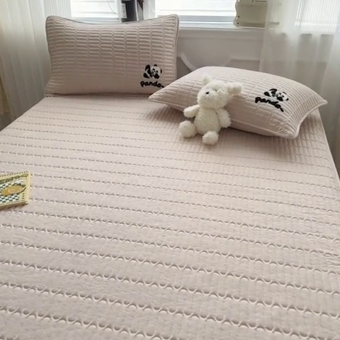 91家纺网 家纺一手货源 找家纺 857家居 2024新款A类原棉大豆夹棉床笠-奶茶熊 奶茶熊-卡布基诺