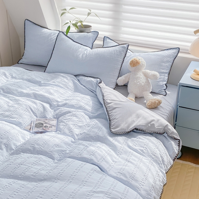 91家纺网 家纺一手货源 找家纺 羋多2024新款贝壳边雨泡泡棉泡泡纱双层纱四件套 天空蓝+雅士灰