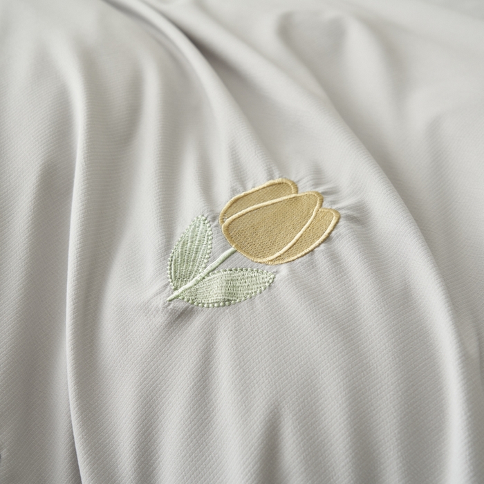 91家纺网 家纺一手货源 找家纺 闲鱼家纺 2025新款A类亲肤刺绣四件套春雅系列 郁金香-浅灰