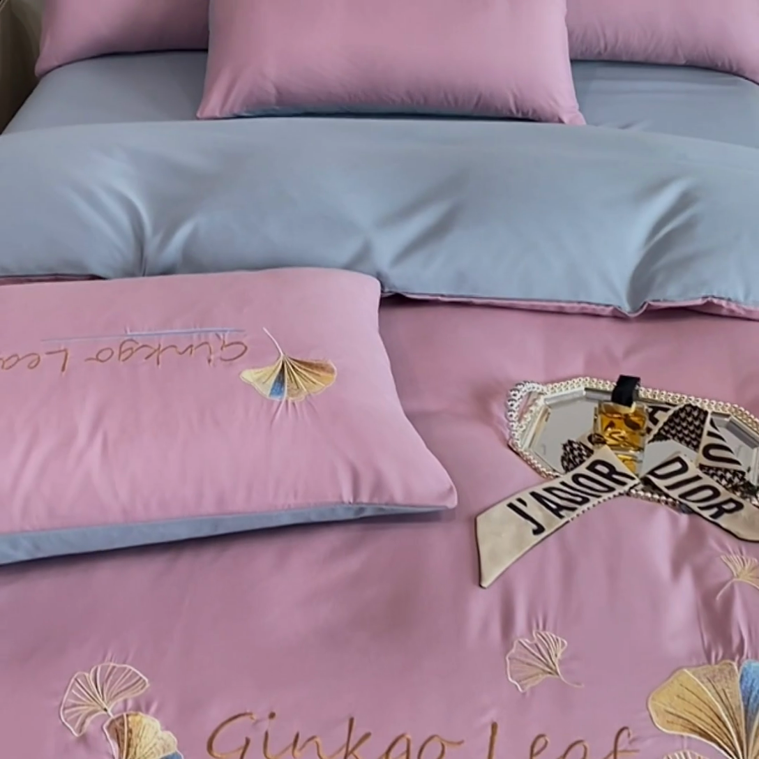 91家纺网 家纺一手货源 找家纺 孟鑫 2025新款水洗磨毛刺绣绣花四件套-三生有杏系列 粉紫