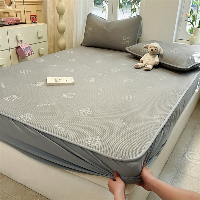 91家纺网 家纺一手货源 找家纺 启程家纺 2024春夏A类凉豆豆凉席床笠款凉席套件 纪梵星