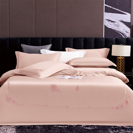 91家纺网 家纺一手货源 找家纺 保罗圣迪奥 2024新款天丝夏被四件套-巴黎之夜 樱花粉