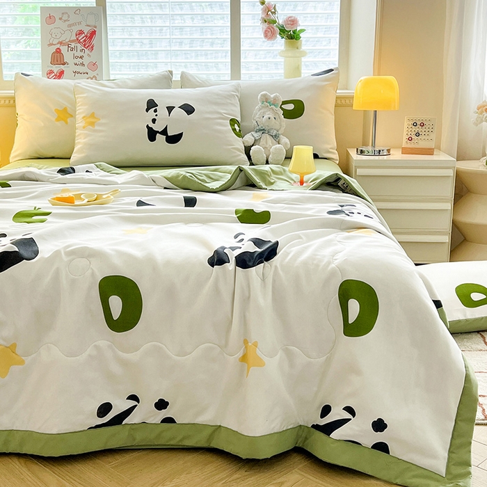 91家纺网 家纺一手货源 找家纺 妖妖家纺 2024新款超柔软糯水洗云朵棉印花夏被四件套 国宝梦境