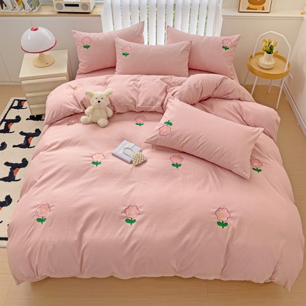 91家纺网 家纺一手货源 找家纺 N先生 2025新款水洗棉泡泡刺绣四件套 小花朵