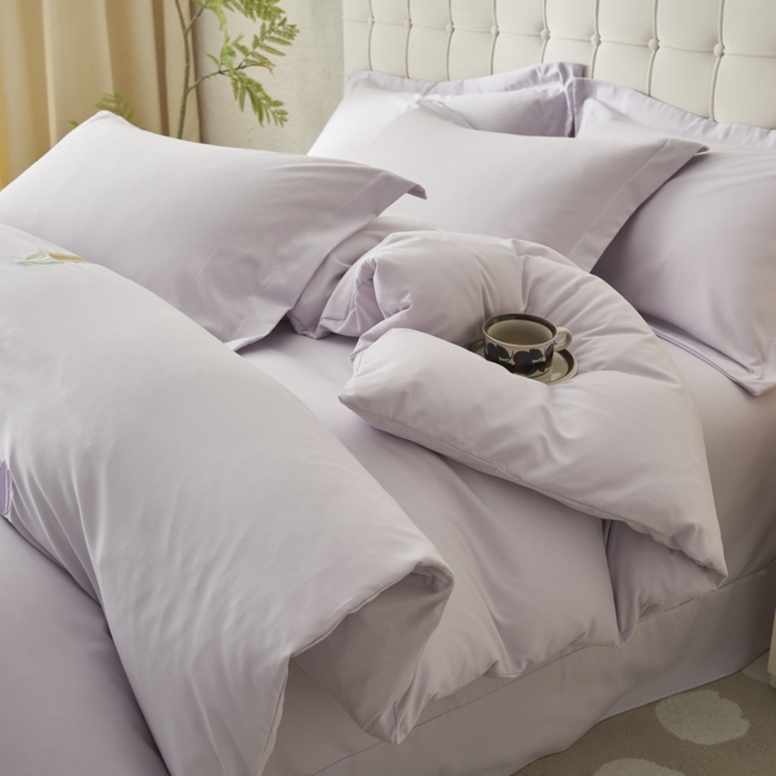 91家纺网 家纺一手货源 找家纺 闲鱼家纺 2025新款A类亲肤刺绣四件套春雅系列 郁金香-雪青