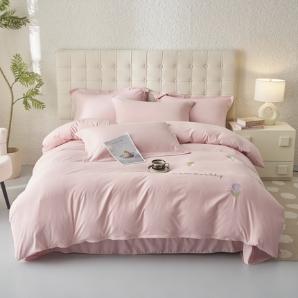 91家纺网 家纺一手货源 找家纺 闲鱼家纺 2025新款A类亲肤刺绣四件套春雅系列 郁金香-蜜桃