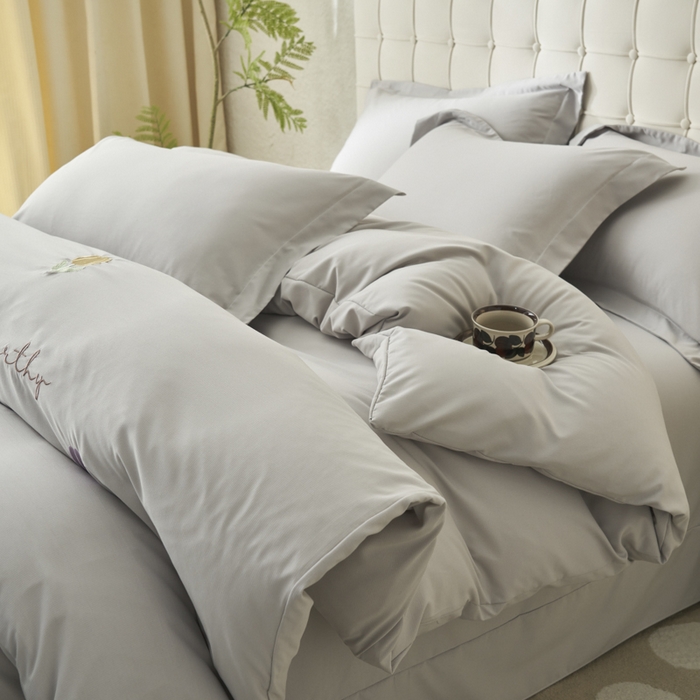 91家纺网 家纺一手货源 找家纺 闲鱼家纺 2025新款A类亲肤刺绣四件套春雅系列 郁金香-浅灰