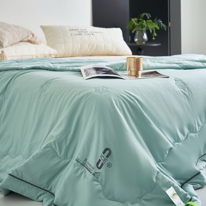 91家纺网 家纺一手货源 找家纺 米菲 2024新款亲肤舒适冰蝉丝科技被 夏被 被子被芯 青春兰