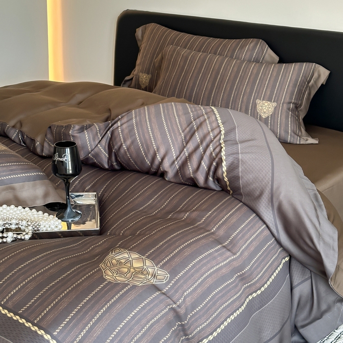 91家纺网 家纺一手货源 找家纺 优悦生活馆 2024新款天丝宽边拼角四件套-商务系列 斯蒂夫-咖