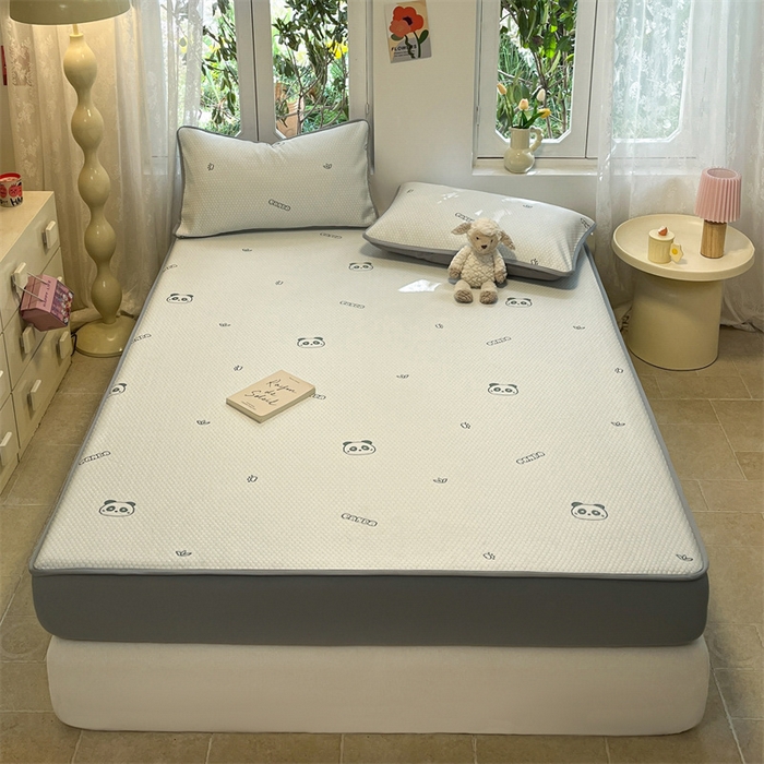 91家纺网 家纺一手货源 找家纺 启程家纺 2024春夏A类凉豆豆凉席床笠款凉席套件 小熊头