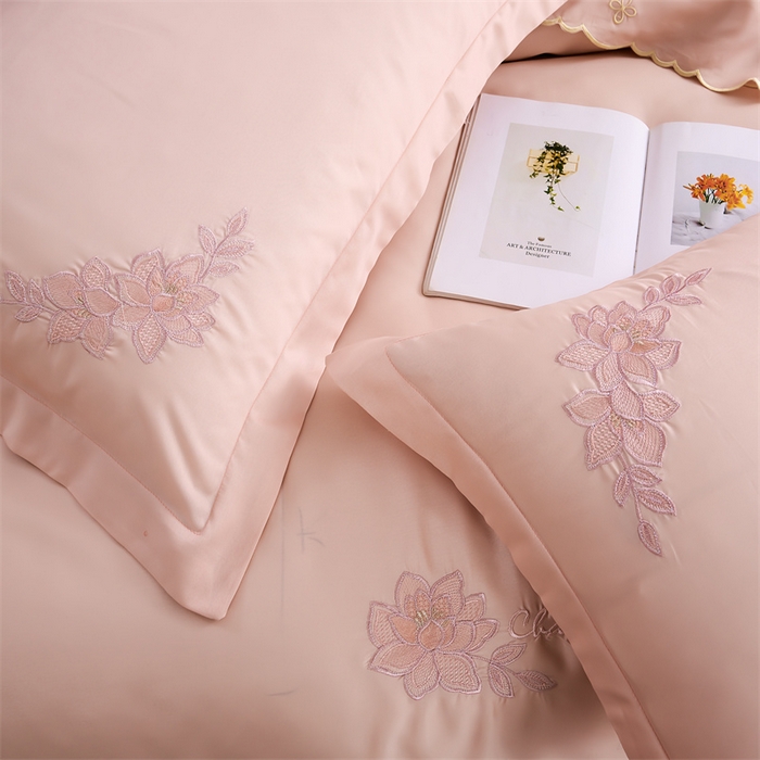 91家纺网 家纺一手货源 找家纺 保罗圣迪奥 2024新款天丝夏被四件套-巴黎之夜 樱花粉