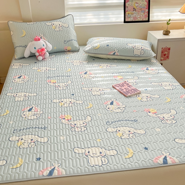 91家纺网 家纺一手货源 找家纺 金爱家 2024新款库洛米床笠款凉感丝乳胶凉席 床笠款-月亮玉桂狗