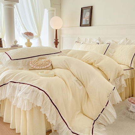 91家纺网 家纺一手货源 找家纺 网红馆 2025新款全棉双层纱四件套花边款爱丽丝系列 奶油白